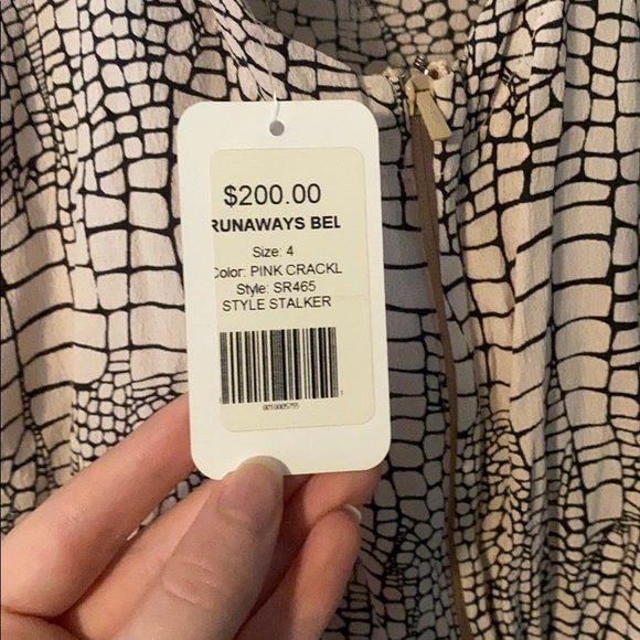 SARCA Open Back Dress - Picture 4 of 4